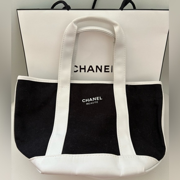 💯 Auth Canvas Mini Tote - Picture 7 of 16